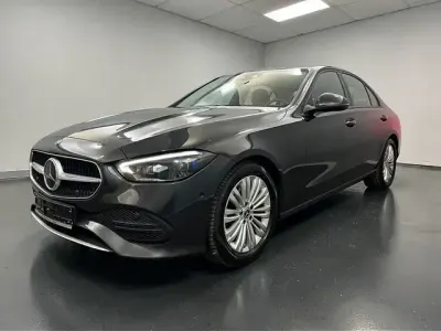 Gebraucht Mercedes C200 163 PS (119 kW) 2022 Grau Limousine