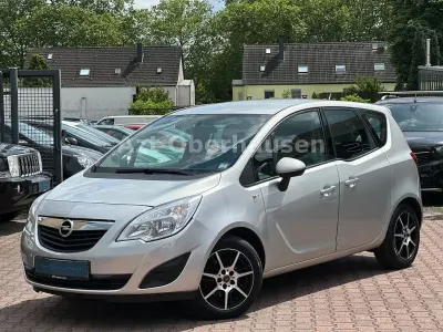 Gebraucht Opel Meriva Edition 101 PS (74 kW) 2010 Silber Van / Kleinbus