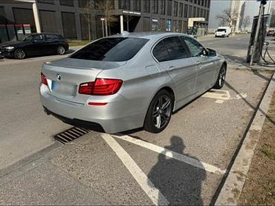 Usata BMW 530 258 CV (189 kW) 2011 Argento Berlina