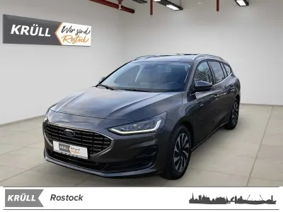 Gebraucht Ford Focus Titanium 125 PS (91 kW) 2025 Grau Limousine