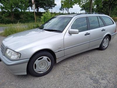Mercedes C180