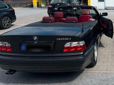 Gebraucht BMW 325 Cabriolet 192 PS (141 kW) 1994 Schwarz Cabrio