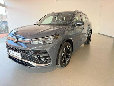 Neu VW Tiguan R-line 150 PS (110 kW) 2026 Grau SUV