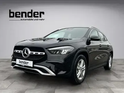 Gebraucht Mercedes GLA200 163 PS (119 kW) 2024 Schwarz SUV