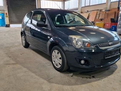 Grau Gebraucht 2008 Ford Fiesta Kleinwagen | 1.800 € (Guter Preis)