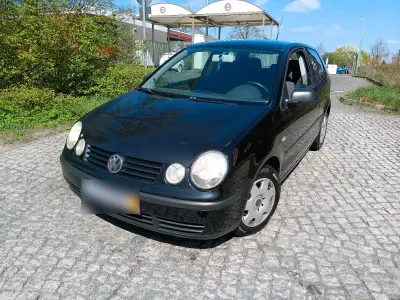 Gebraucht VW Polo 68 PS (50 kW) 2003 Schwarz Kleinwagen