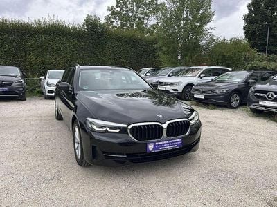 Gebraucht BMW 520 Sport Line 190 PS (139 kW) 2021 Schwarz ii/bonnet fluid black Kombi