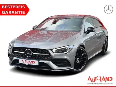 Gebraucht Mercedes CLA200 Progressive 163 PS (119 kW) 2023 Grau Limousine