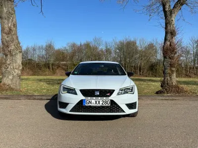 Używany Seat Leon SC CUPRA 280 KM (205 kW) 2014 Biały Hatchback