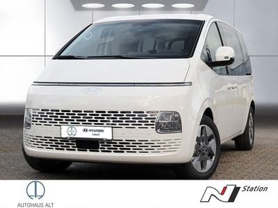 Weiß Gebraucht 2024 Hyundai Staria Trend Van / Kleinbus | 42.000 € (Fairer Preis)