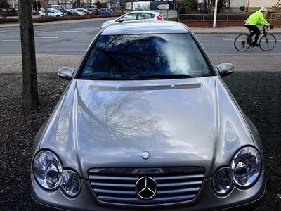 Gebraucht Mercedes CL220 204 PS (150 kW) 2004 Silber Coupé