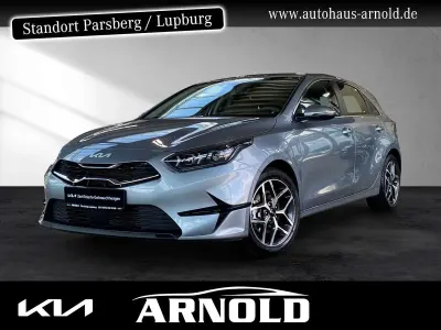 Gebraucht Kia Ceed Spirit 140 PS (102 kW) 2025 Silber Kleinwagen