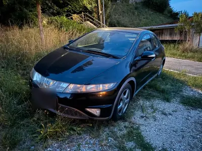 Gebraucht Honda Civic 140 PS (102 kW) 2006 Schwarz Limousine