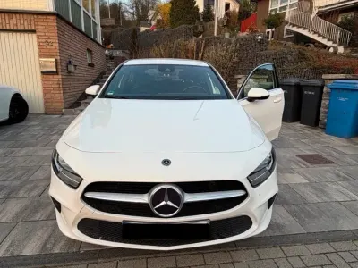Gebraucht Mercedes A220 Progressive 190 PS (139 kW) 2019 Weiß Limousine