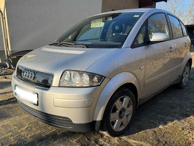 Grau Gebraucht 2001 Audi A2 Kleinwagen | 1.500 € (Guter Preis)
