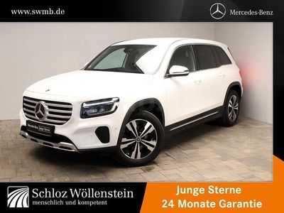 Mercedes GLB220