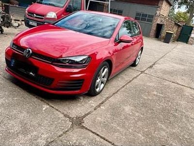 Gebraucht VW Golf VII GTI 230 PS (169 kW) 2013 Rot Kleinwagen