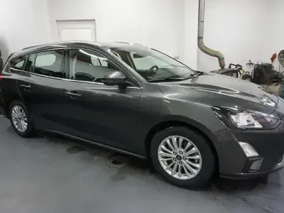 Gebraucht Ford Focus Titanium 125 PS (91 kW) 2011 Andere Limousine