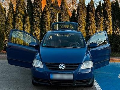 Second-hand VW Fox 55 CP (40 kW) 2005 Albastru Hatchback