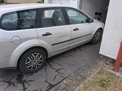 Gebraucht Ford Focus 115 PS (84 kW) 2006 Silber Kombi