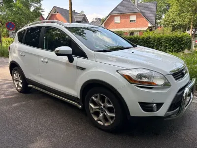 Gebraucht Ford Kuga Individual 140 PS (102 kW) 2012 Weiß SUV