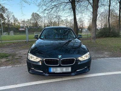 Second-hand BMW 318 Sport Line 143 CP (105 kW) 2014 Negru Break