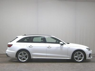 Second-hand Audi A4 S-Line 204 CP (150 kW) 2022 Alb Break