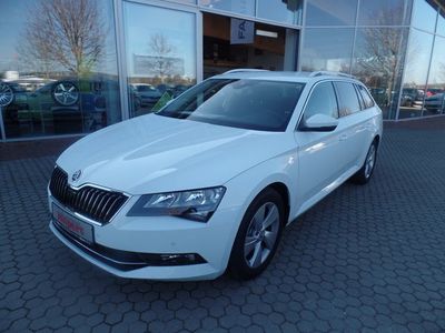 Gebraucht Skoda Superb Ambition 150 PS (110 kW) 2016 Weiß Kombi