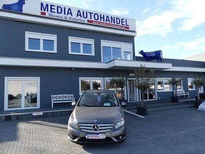 Gebraucht Mercedes B180 122 PS (89 kW) 2014 Grau Van / Kleinbus