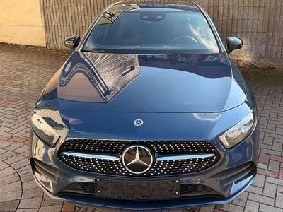 Usata Mercedes A250 AMG line 218 CV (160 kW) 2021 Blu Utilitaria