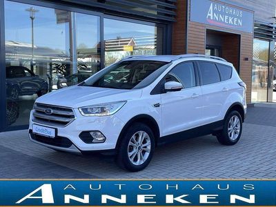 Gebraucht Ford Kuga Titanium 150 PS (110 kW) 2019 Weiß SUV