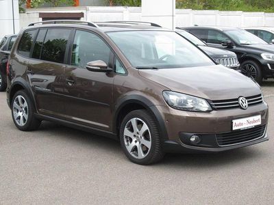 Second-hand VW Touran Cross 140 CP (102 kW) 2013 Maro Monovolum