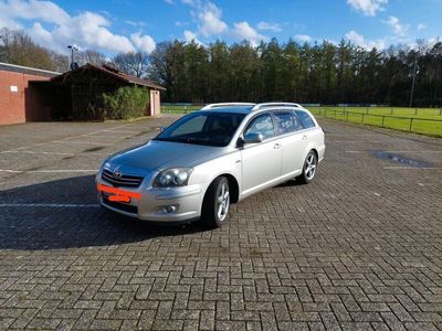 gebraucht Toyota Avensis T25 Facelift 2.2 D.Cat Diesel Kombi