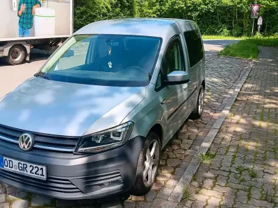 Gebraucht VW Caddy 150 PS (110 kW) 2018 Silber Van / Kleinbus