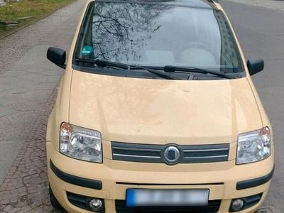 Second-hand Fiat Panda Dynamic 60 CP (44 kW) 2003 Galben Hatchback