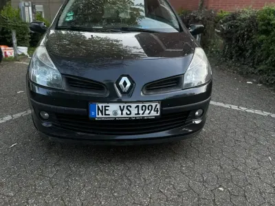 Gebraucht Renault Clio 75 PS (55 kW) 2006 Schwarz Kleinwagen