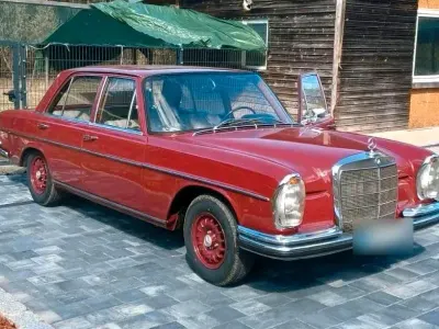 Gebraucht Mercedes W108 140 PS (102 kW) 2026 Rot Limousine