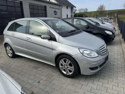 Gebraucht Mercedes B200 136 PS (100 kW) 2007 Silber Van / Kleinbus
