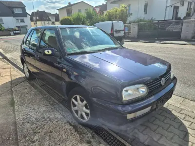 Gebraucht VW Golf III 75 PS (55 kW) 1996 Blaumetallic Limousine