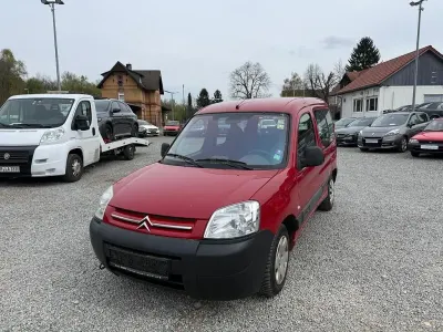 Gebraucht Citroën Berlingo First 75 PS (55 kW) 2009 Rot Van / Kleinbus