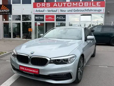 Gebraucht BMW 520 Sport Line 190 PS (139 kW) 2019 Glaciersilber metallic Limousine