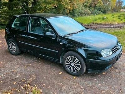 Usata VW Golf IV Edition 75 CV (55 kW) 2000 Nero Berlina