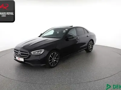 Gebraucht Mercedes E220 Avantgarde 200 PS (147 kW) 2022 Schwarz Limousine