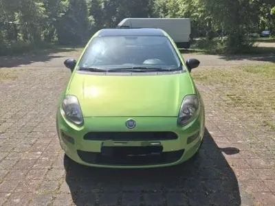 Gebraucht Fiat Punto 86 PS (63 kW) 2012 Grün Kleinwagen