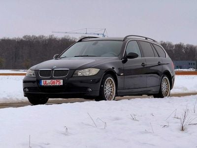 Schwarz Gebraucht 2007 BMW 325 Sport Line Kombi | 6.390 € (Guter Preis)
