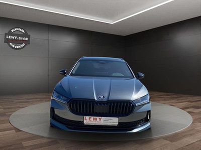 Grau Neu 2025 Skoda Superb SportLine Kombi | 50.190 € (Fairer Preis)