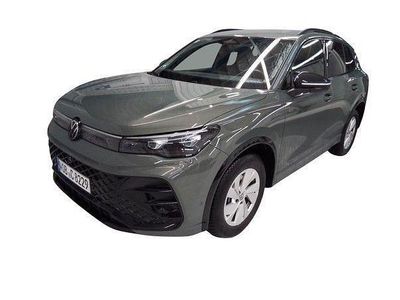 Gebraucht VW Tiguan R-line 265 PS (194 kW) 2025 Cipressinogrün metallic SUV