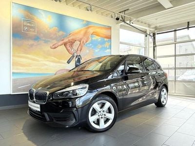 BMW 225