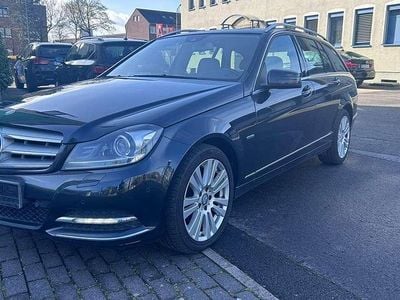 Gebraucht Mercedes C220 Elegance 170 PS (125 kW) 2011 Schwarz Kombi