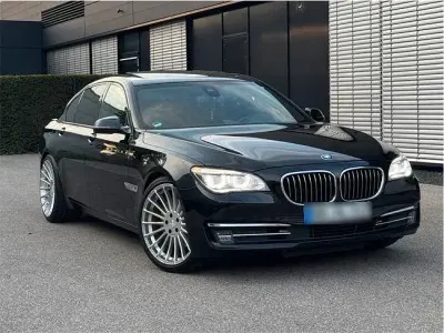 Gebraucht BMW 740 313 PS (230 kW) 2013 Schwarz Limousine